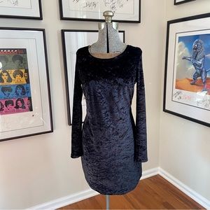 Black Velvet Long Sleeve Dress